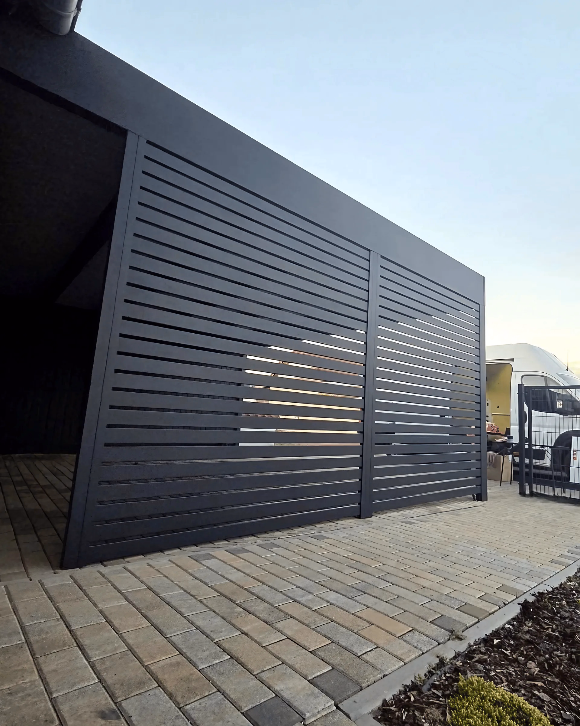 Stahlcarport · Lamellen · Anthrazit · Rueckansicht