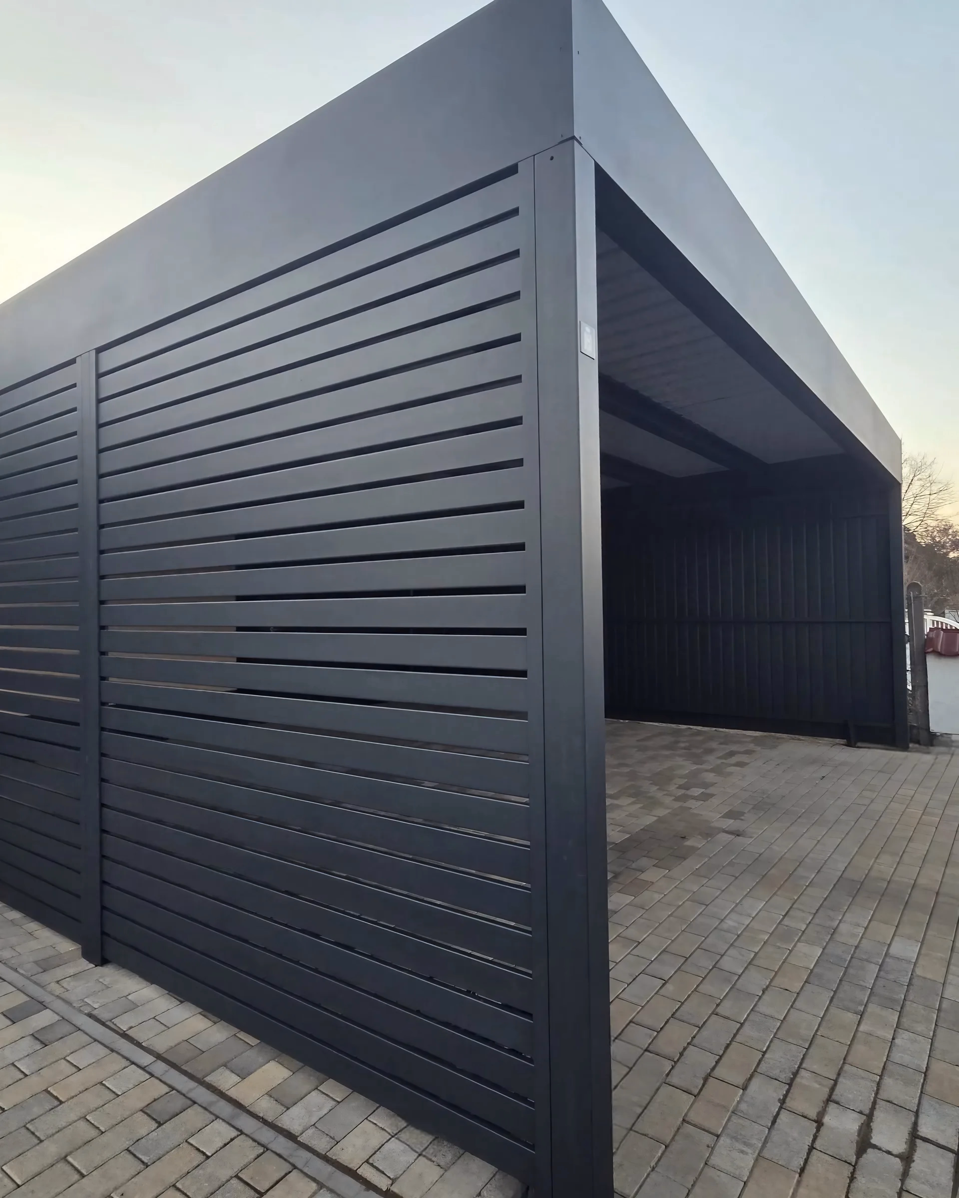 Stahlcarport · Lamellen · Anthrazit · Seitenansicht · Mb · Metallzaune.ChzKz___